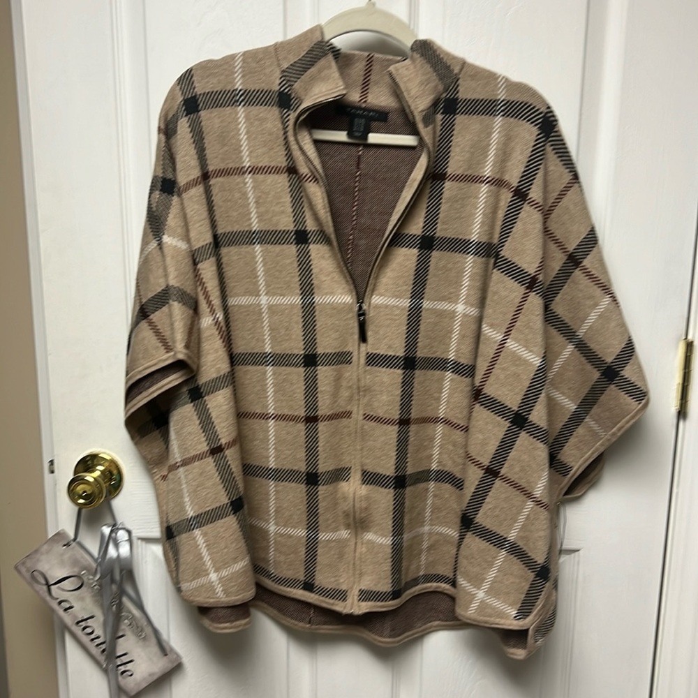 Poncho sweater